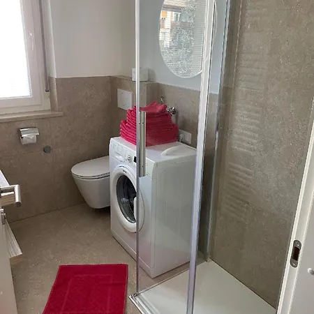 Del Conte: Retreat With Pool And Parking Apartment